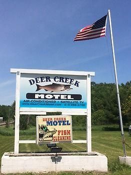 Deer Creek Motel Pulaski Exterior photo